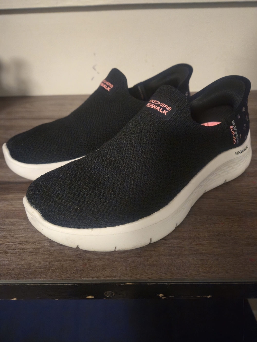 Skechers Women's Black Floral Slip-On Sneakers with White Sole Size 7